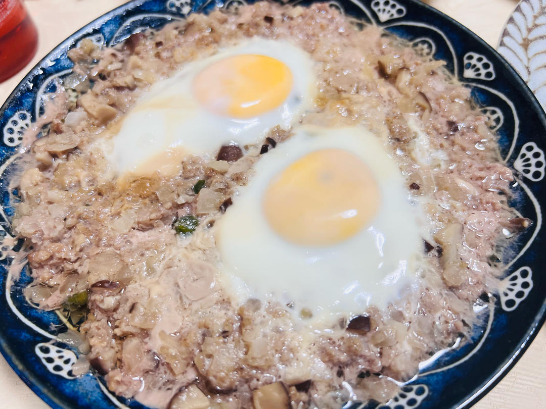 肉饼炖蛋的做法