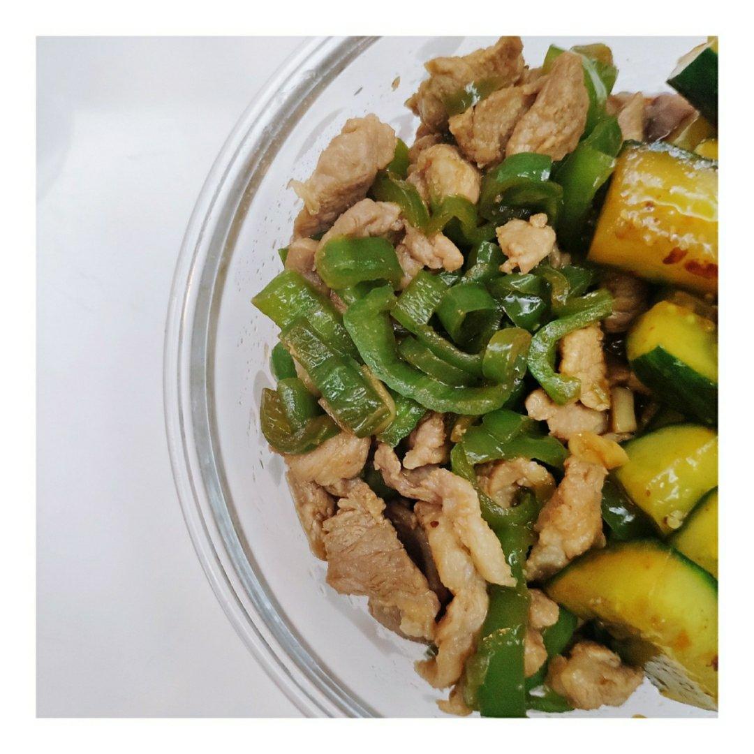 厨师长教你：“青椒肉丝”的正宗做法，色香味俱全