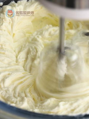 打发淡奶油教学，家庭自制黄油的做法 步骤4