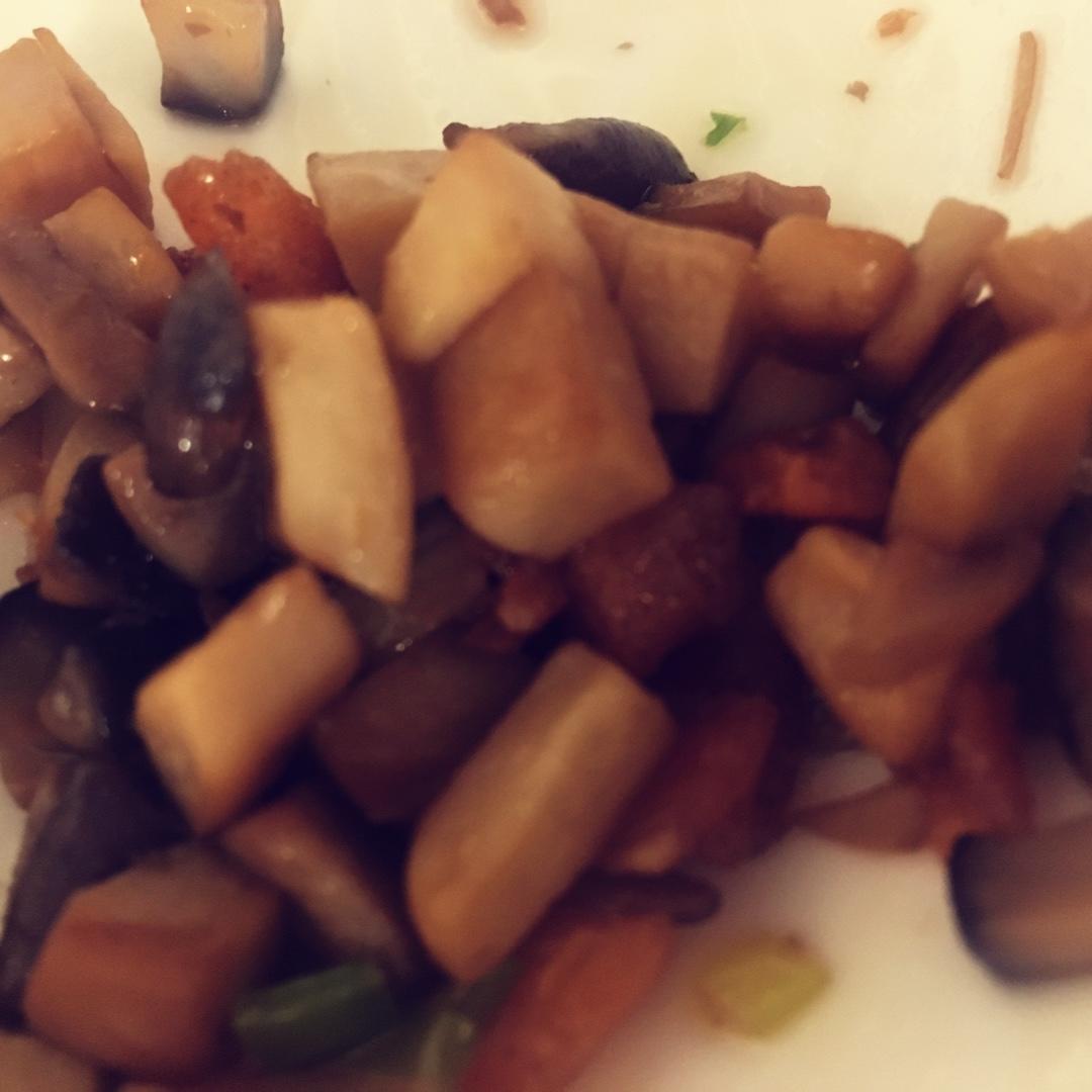 黑椒杏鲍菇牛肉粒