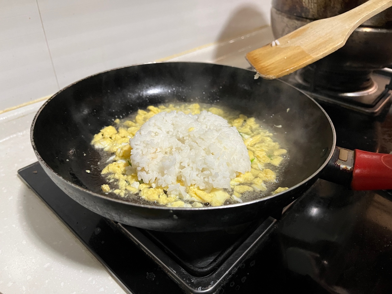 零厨艺也会做的蛋炒饭的做法 步骤7