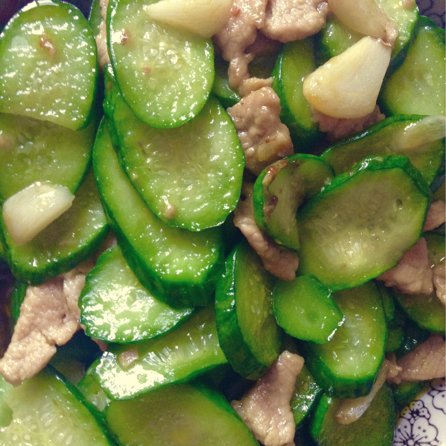 雨晴cloudy做的黄瓜炒肉片