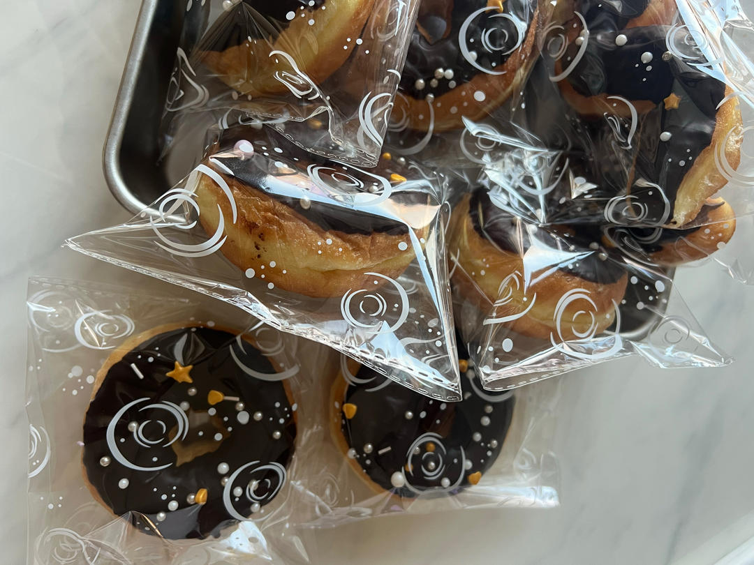 多拿滋甜甜圈&扭扭面包&豆沙面包