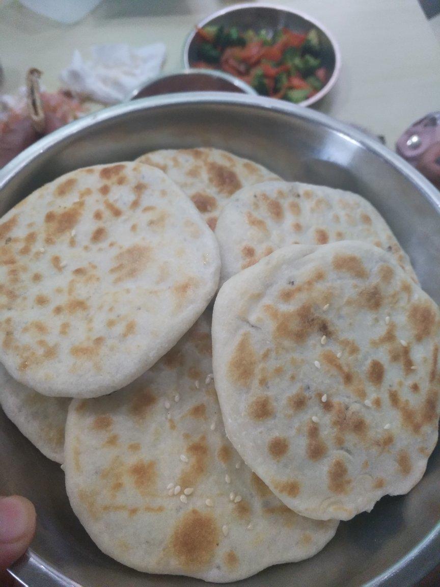 外酥里软香掉牙的麻酱红糖饼
