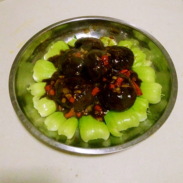 浇汁香菇油菜