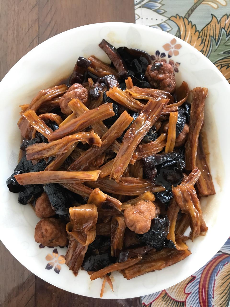 红烧丸子