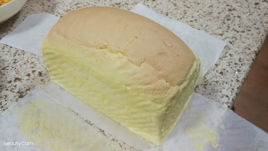 堪比柯基屁股
爆浆芝士🧀古早蛋糕