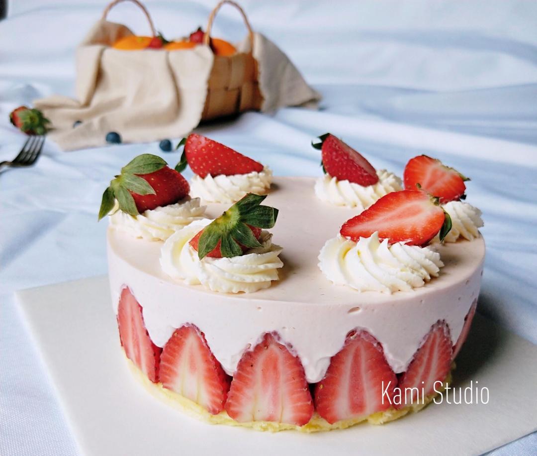 巧克力草莓慕斯蛋糕