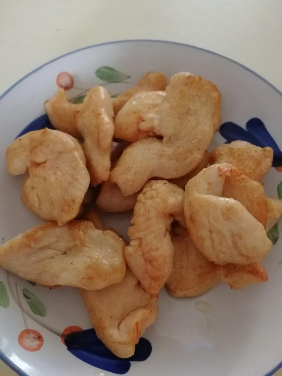 超级入味、快手、简单、方便的新奥尔良口味嫩煎鸡胸