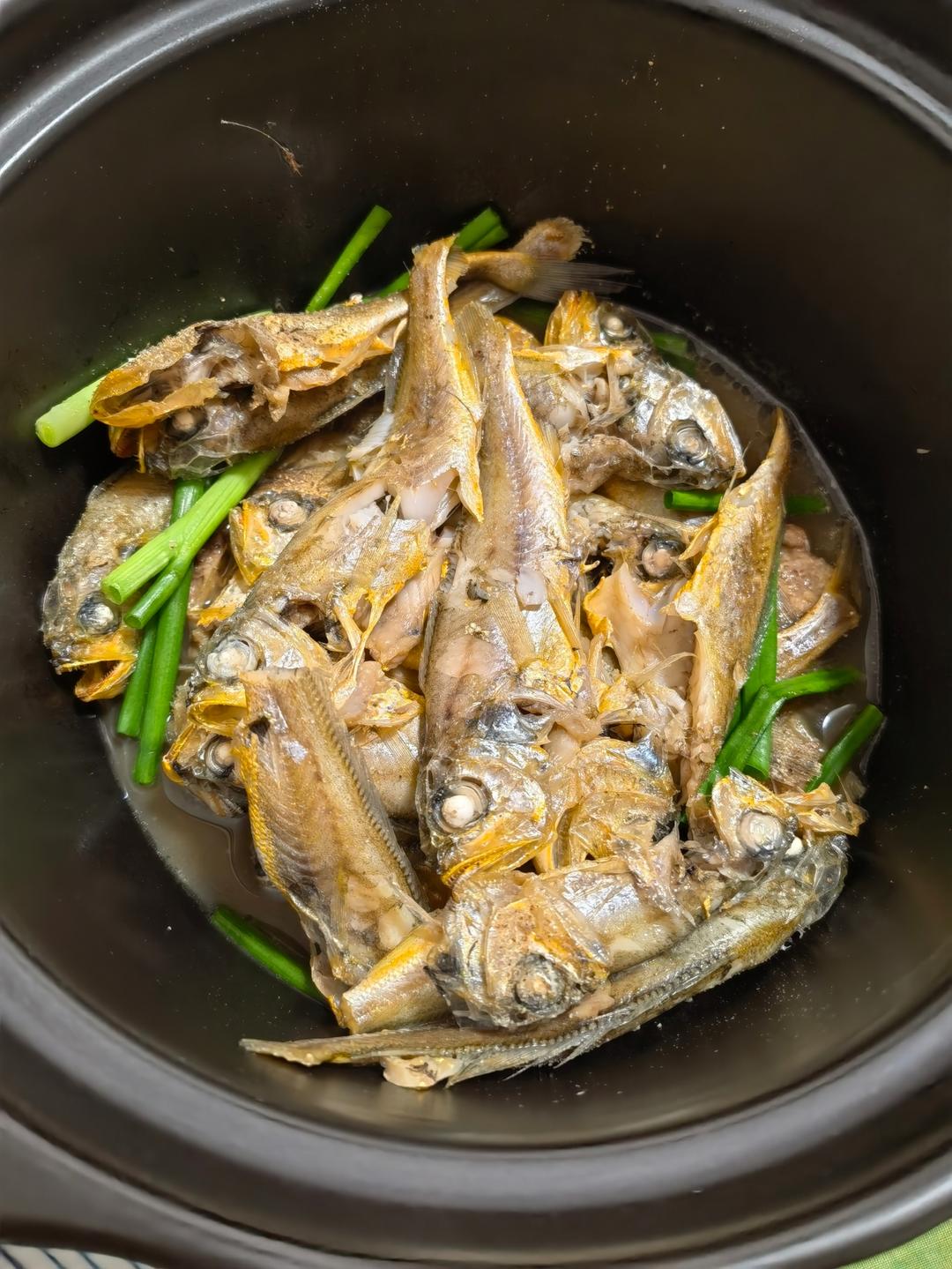杂鱼煲