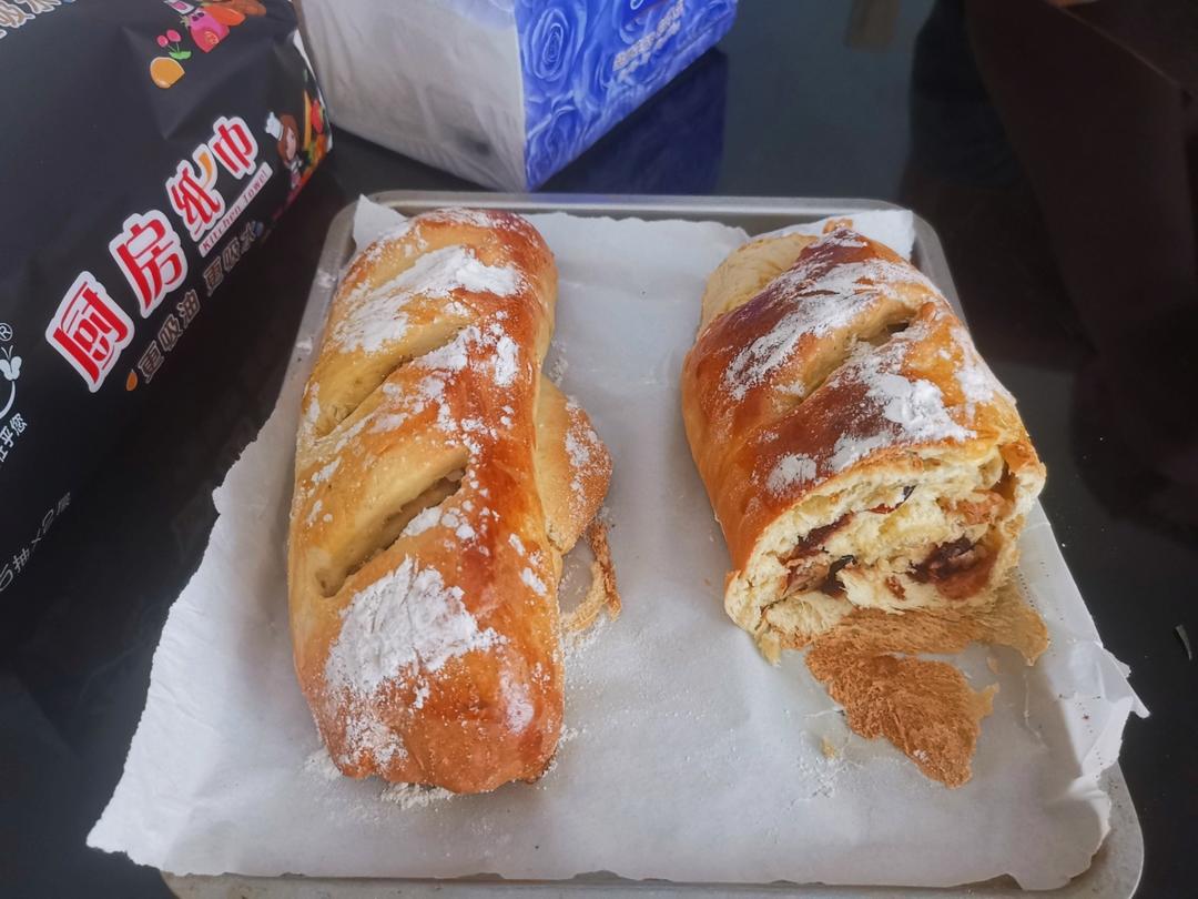 非一般的黑啤酵种俄罗斯果仁大列巴Nut Bread(一次发酵）