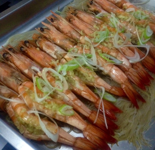 蒜蓉粉丝蒸大虾