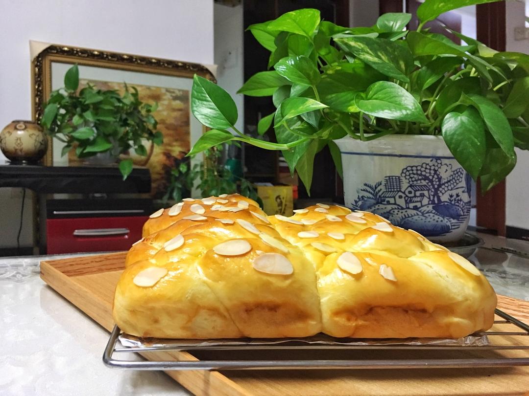 淡奶油老式面包