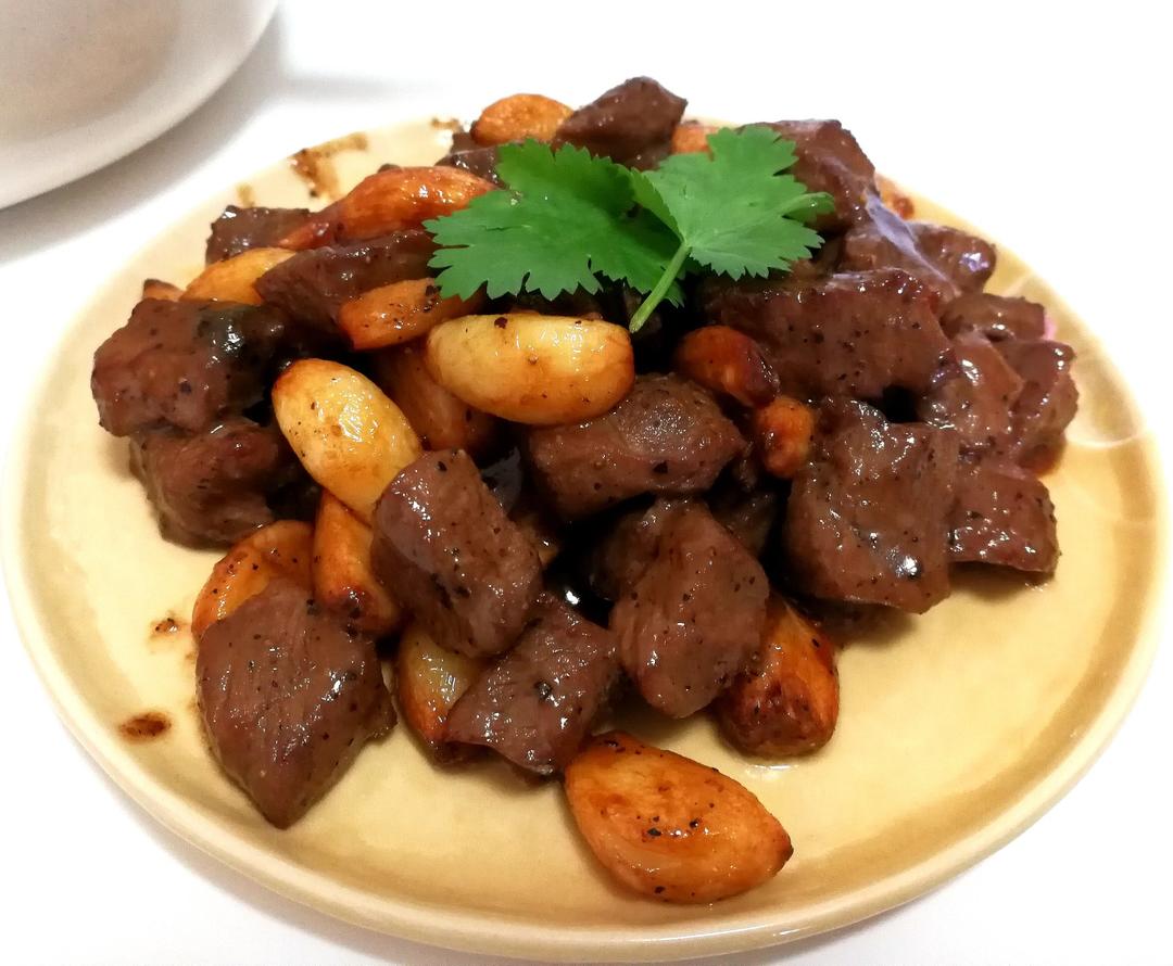 黑蒜子牛肉粒