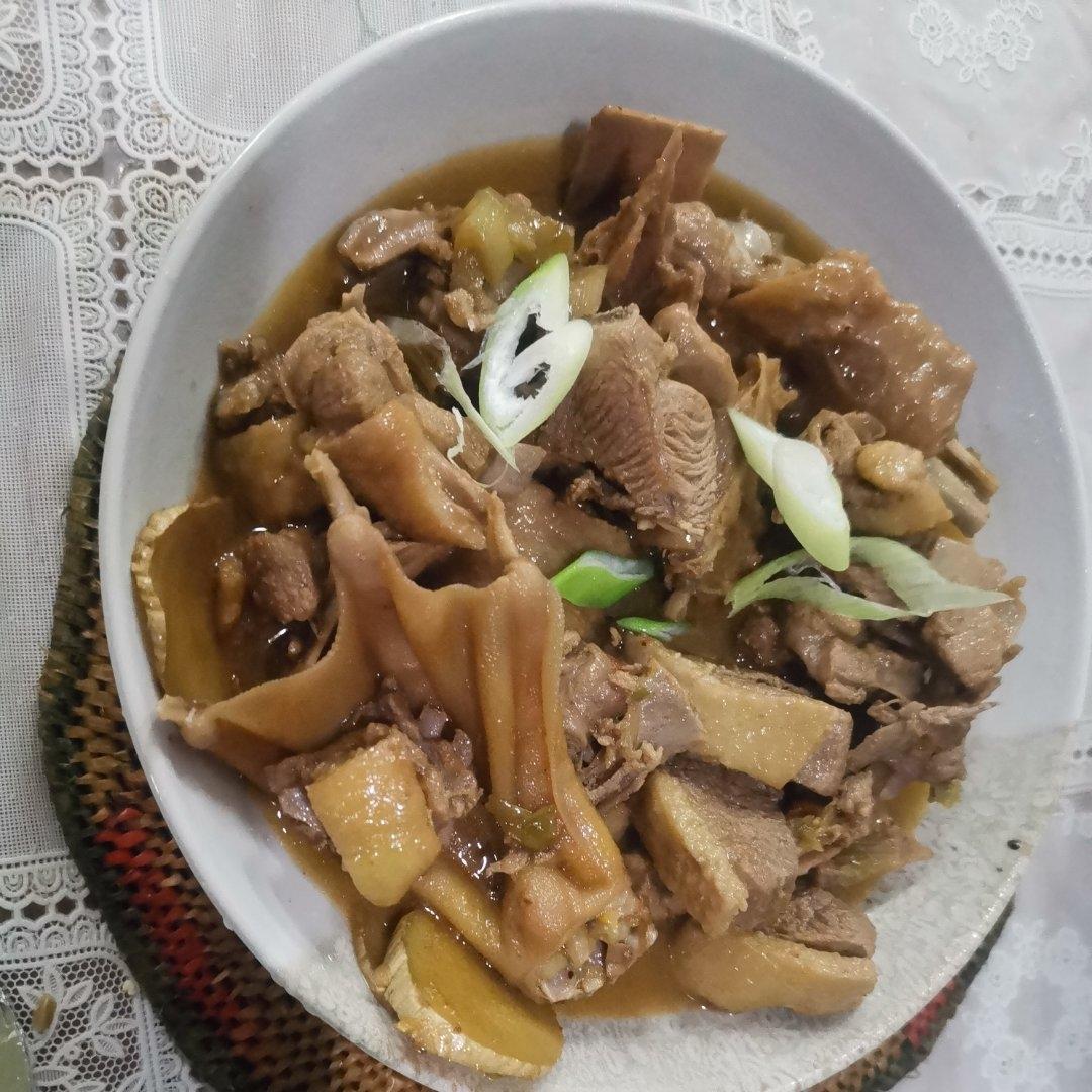 传统正宗的啤酒鸭配方和做法，鲜嫩香浓，只需炒千万不要焯水