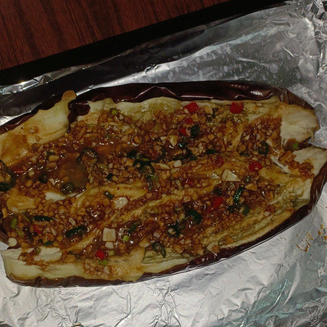 烤茄子-烧烤店最赚钱的就是它了，偷学秘方自己在家就能轻松做，价格还便宜一大半！