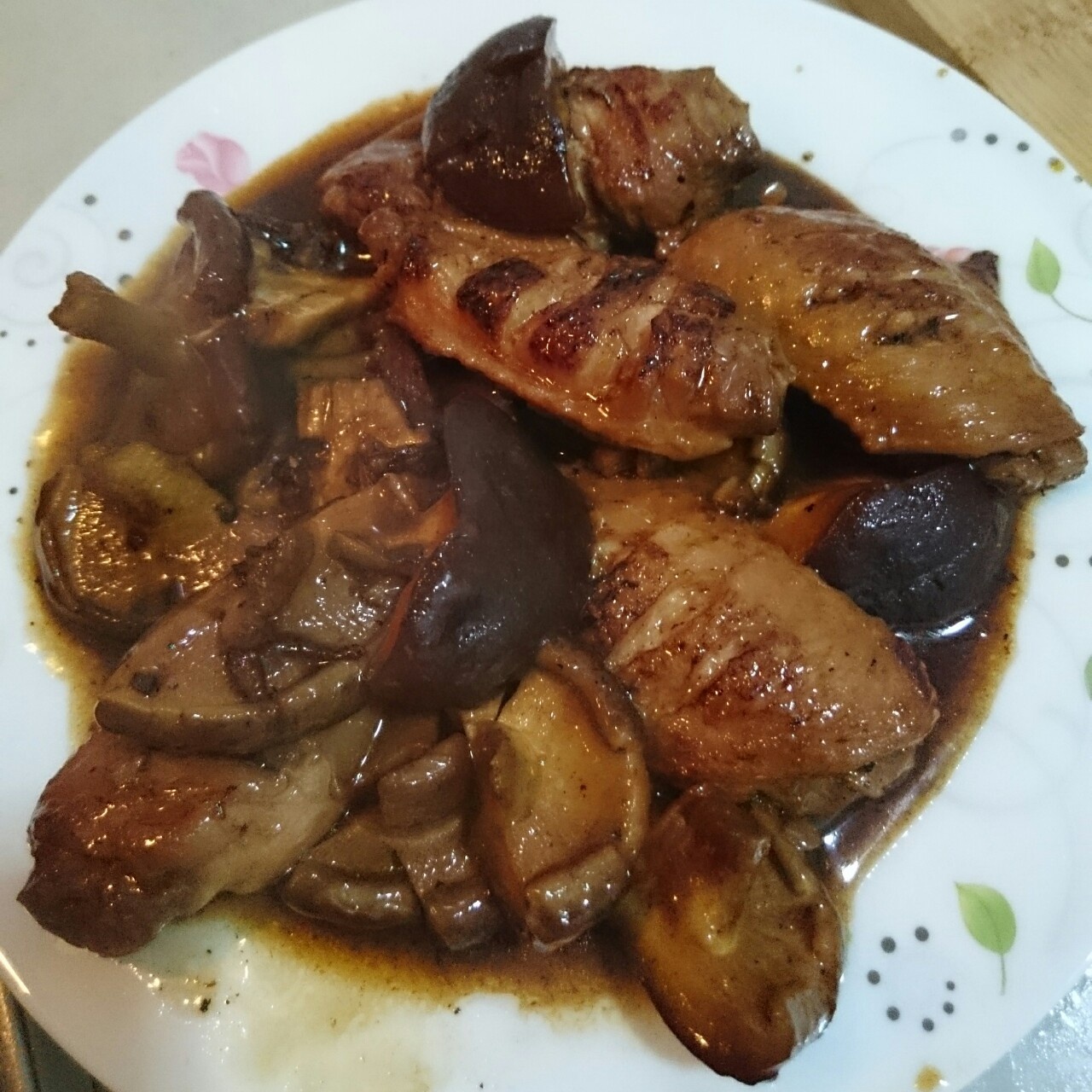 香菇鸡块