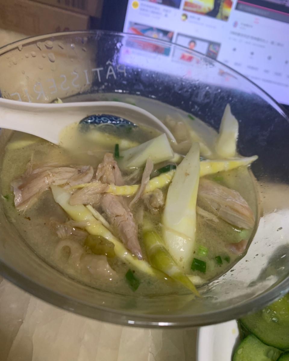 《红楼梦》酸笋鸡皮汤