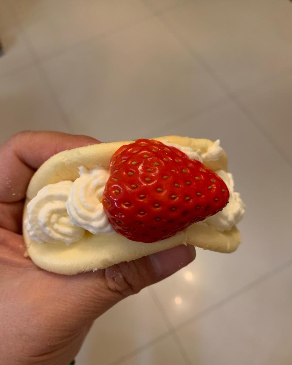 超详细草莓抱抱卷攻略，消耗奶油
