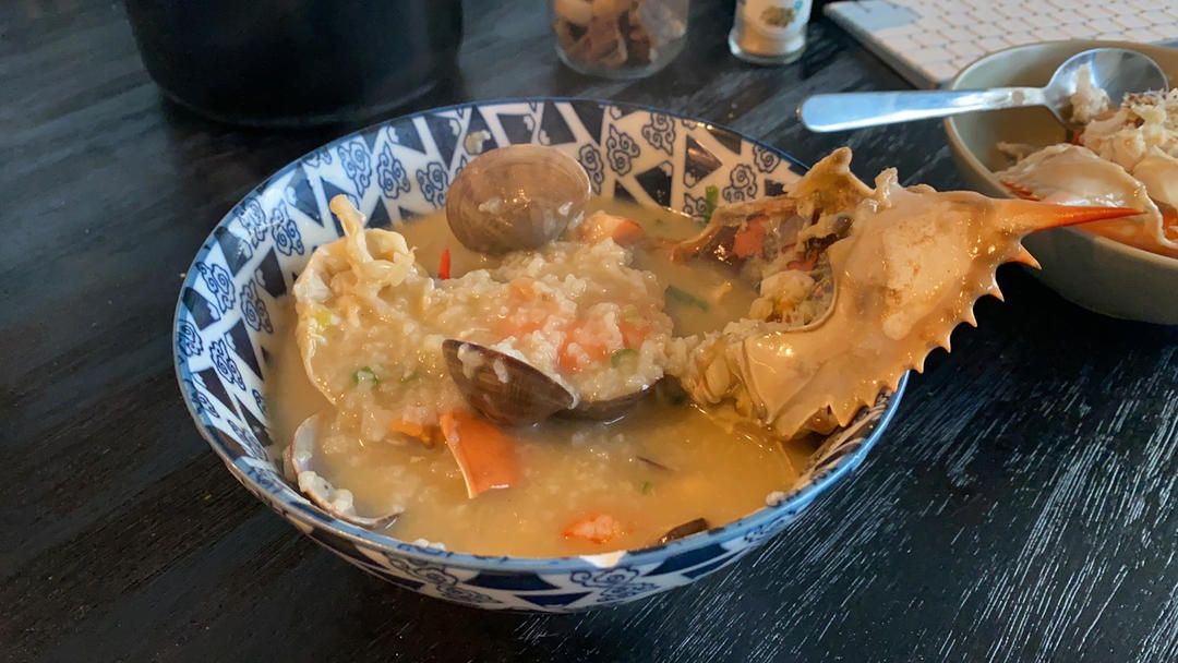 潮汕砂锅海鲜粥