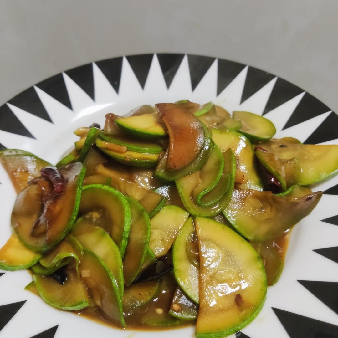 清炒西葫芦，五分钟快手菜