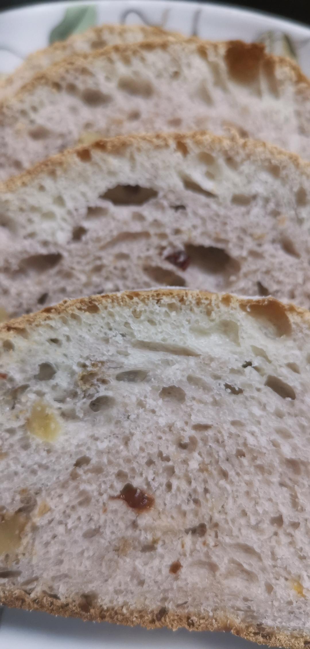 全麦蔓越莓核桃软欧包