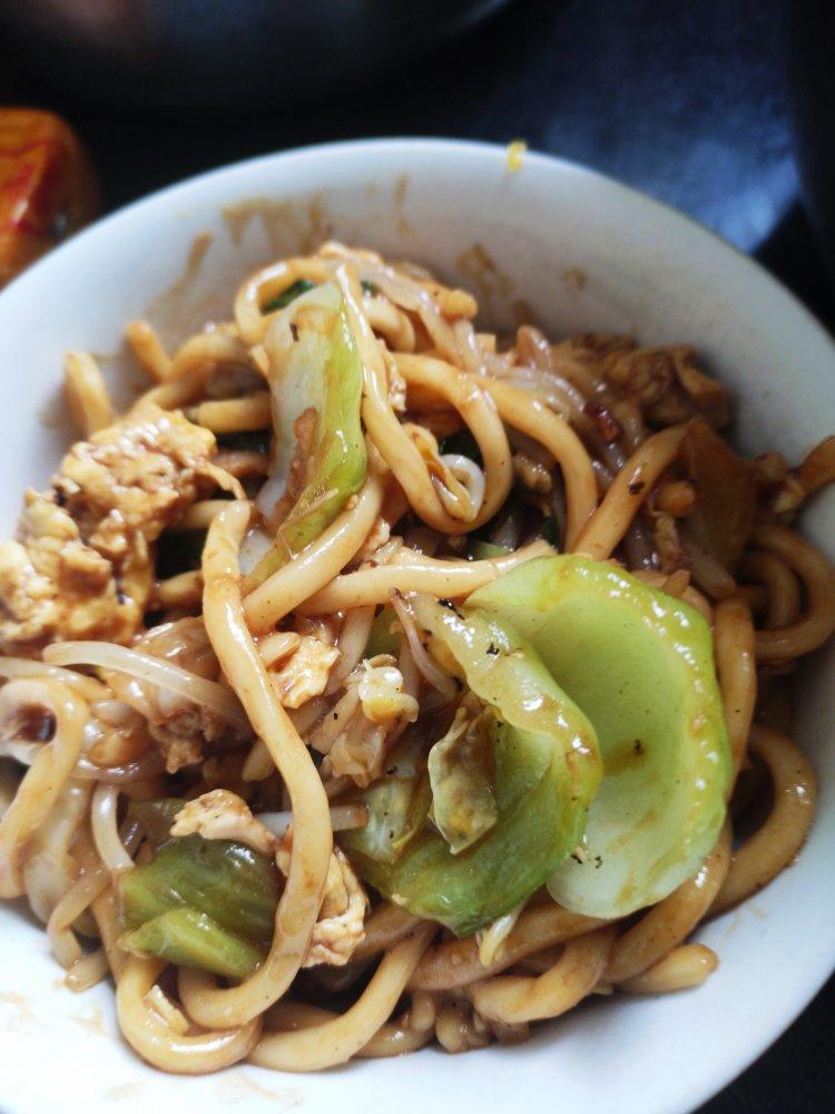 🍜最简单最好吃的家常炒面