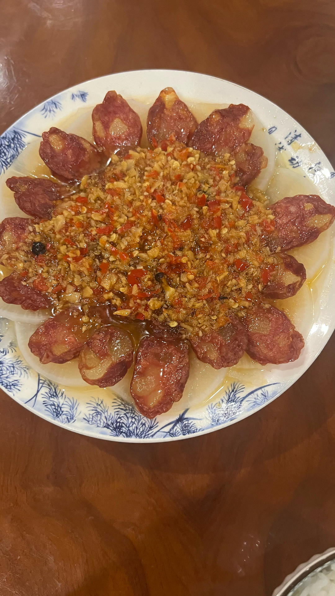 香肠火腿蒸萝卜