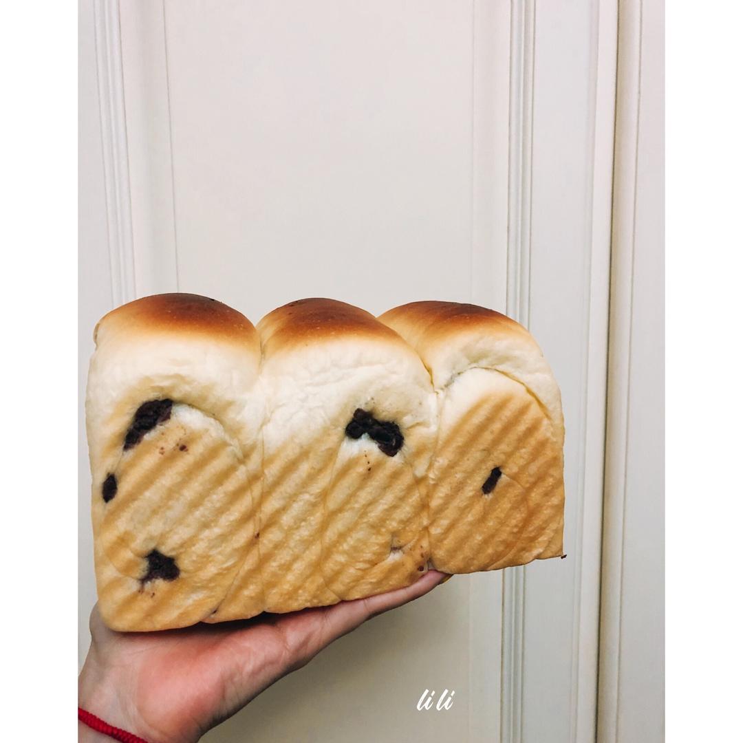 奶油蜜豆小吐司