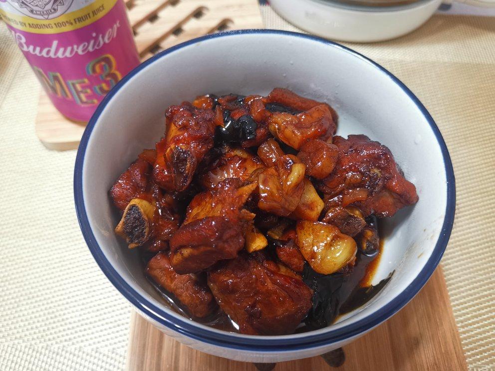 啤酒烧小排（红烧排骨）