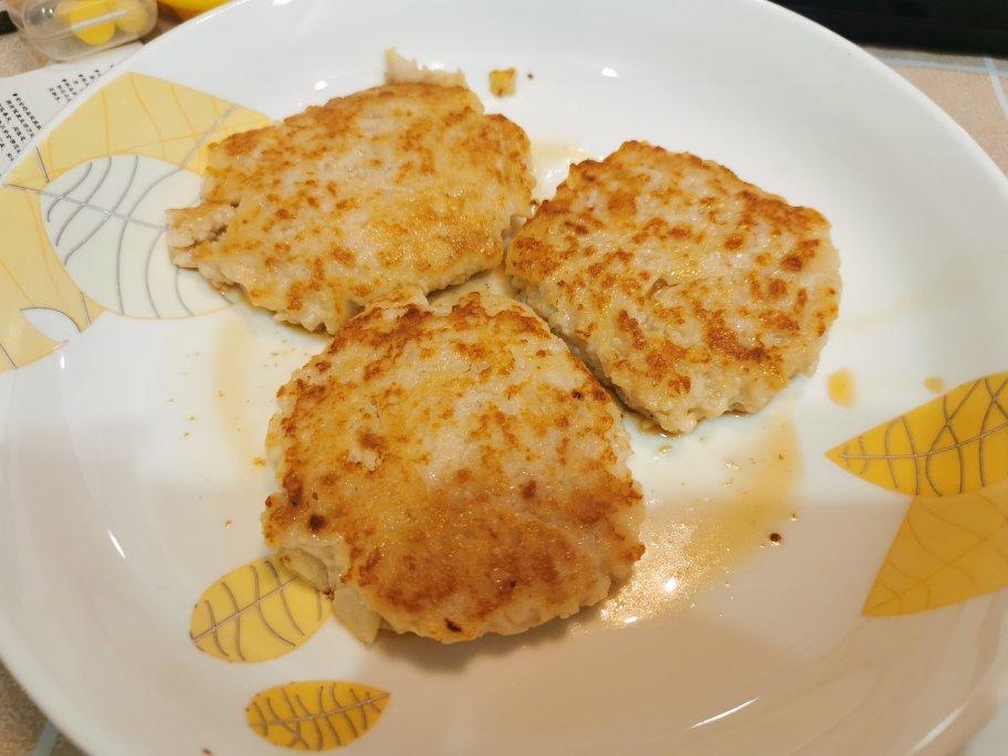 清香爽口的马蹄肉饼