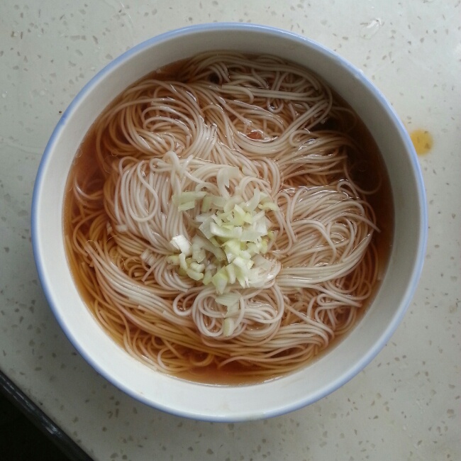 小葱麻油酱油面