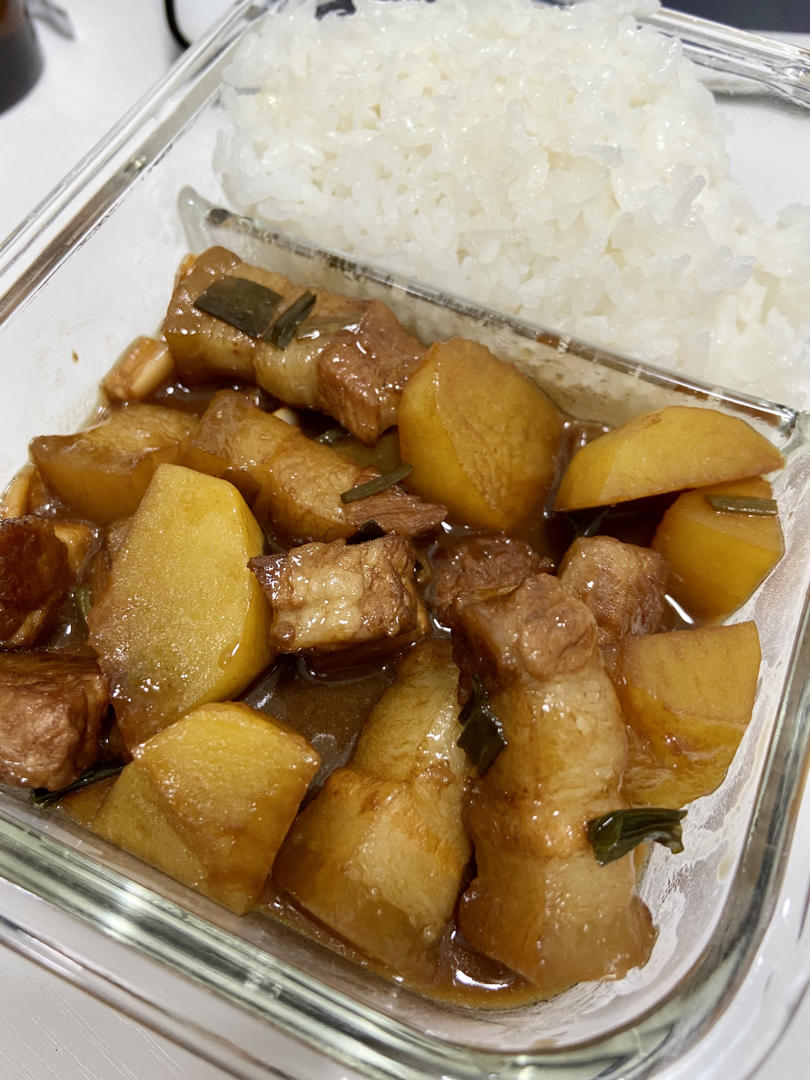红烧肉炖土豆（丝毫不腻）