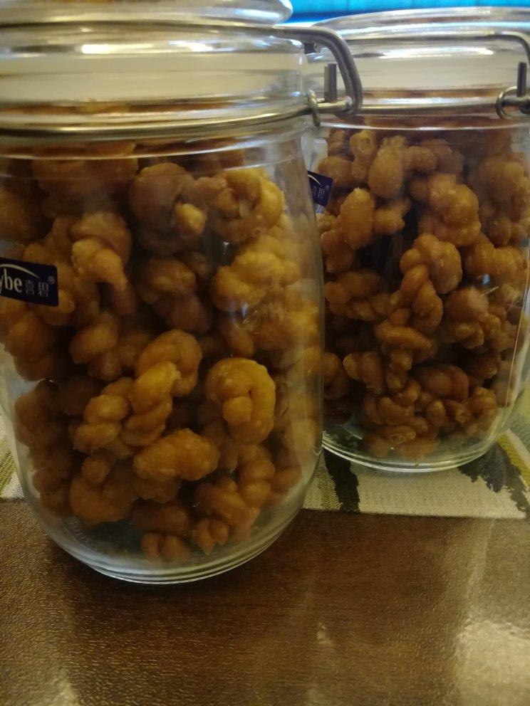 酥脆咸味小麻花
