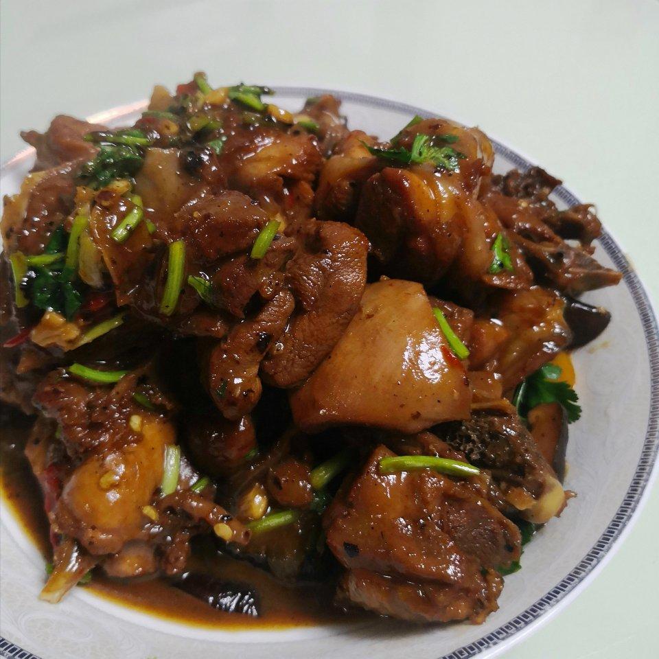 比饭店好吃很多倍的黄焖鸡