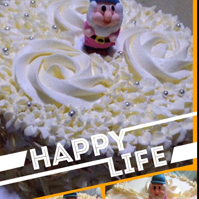 玫瑰花奶油生日蛋糕
