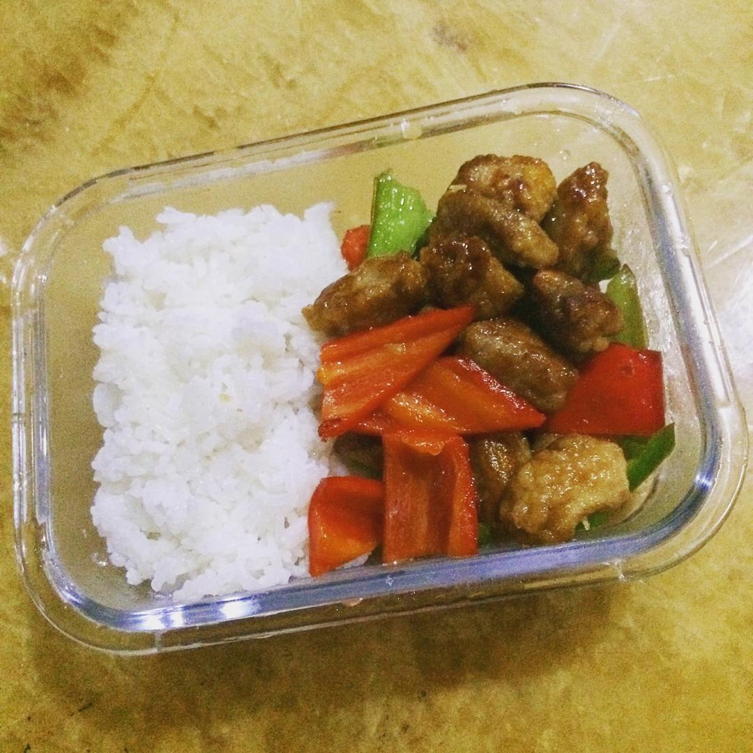 菠萝咕噜肉