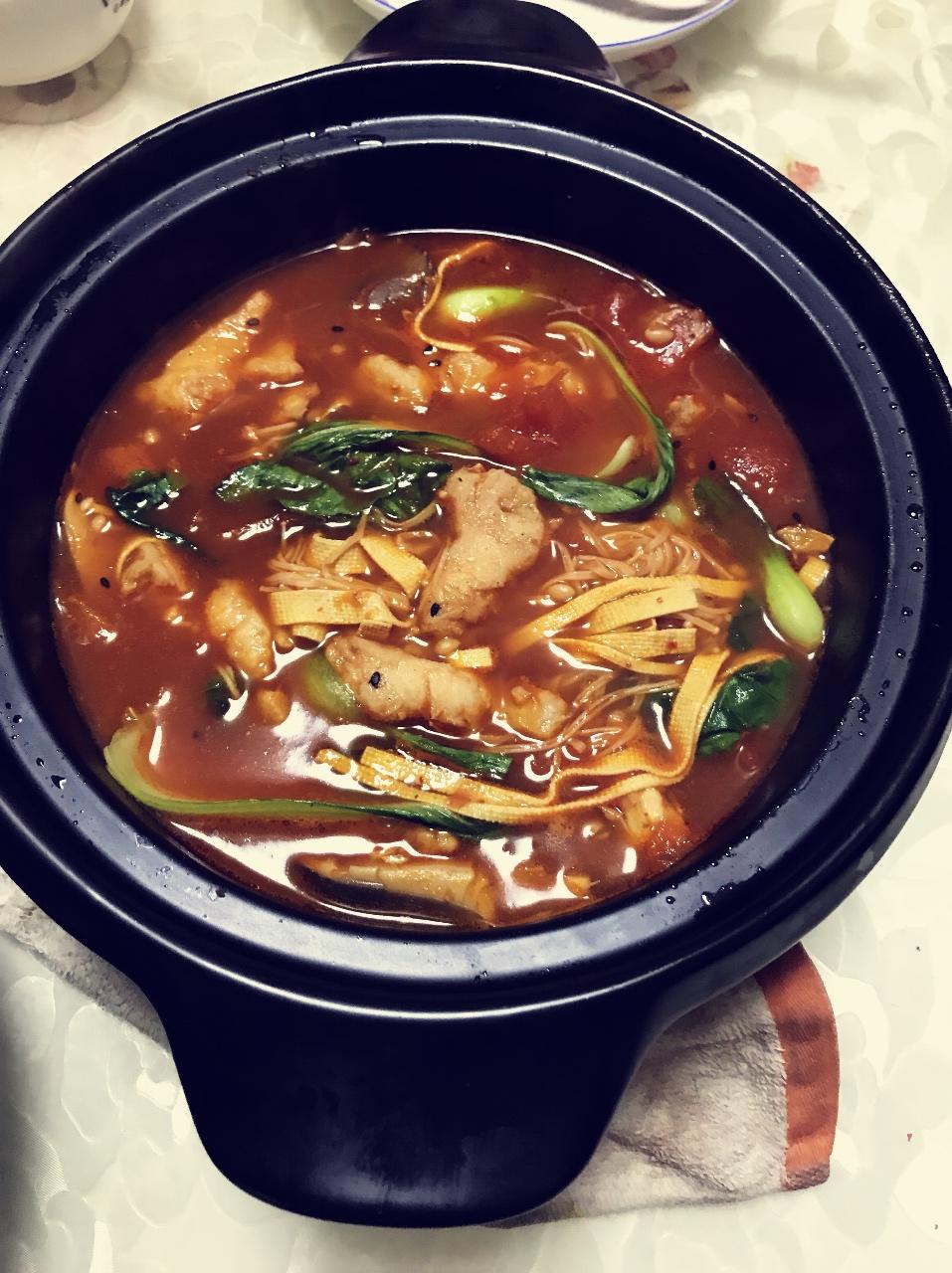 番茄锅酸汤龙利鱼