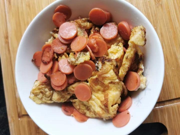 超级好吃易做的火腿肠青椒炒鸡蛋