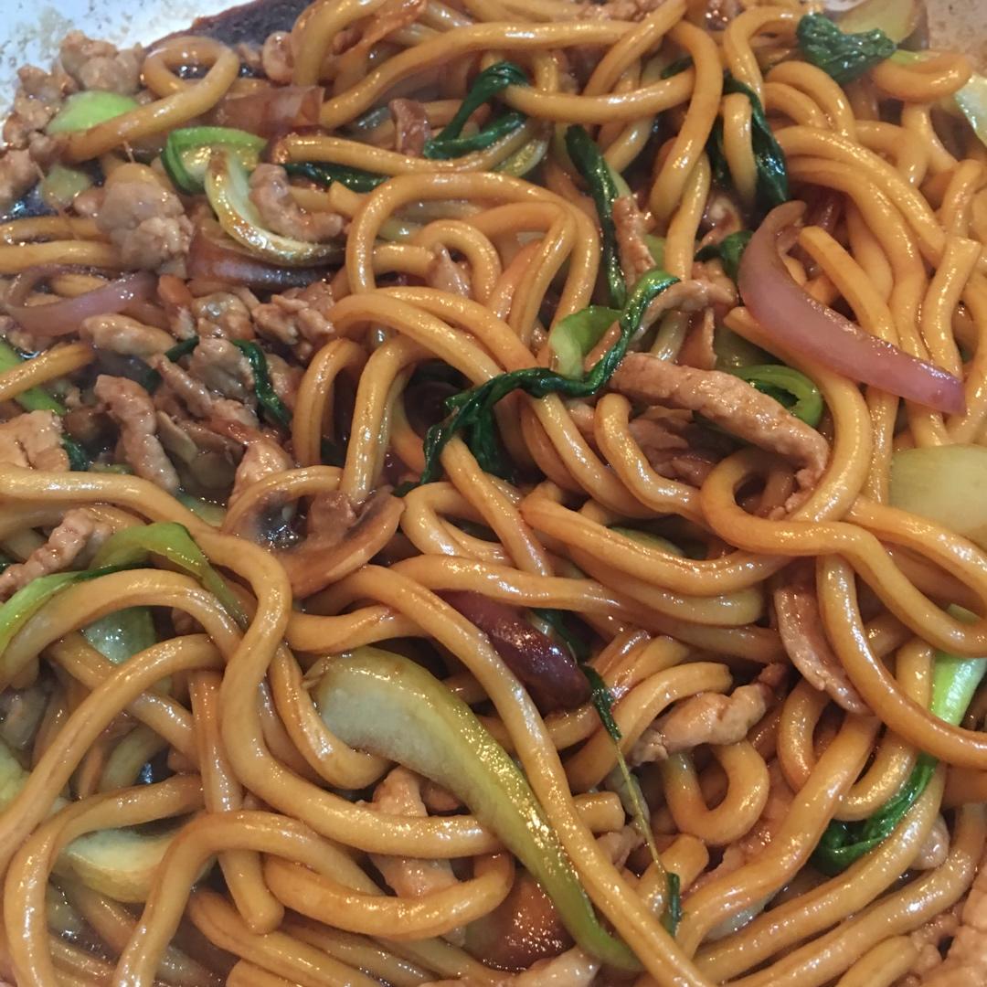 【上海炒面】让面条滋味更浓郁的好方法！