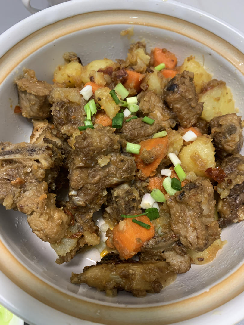 土豆烧排骨