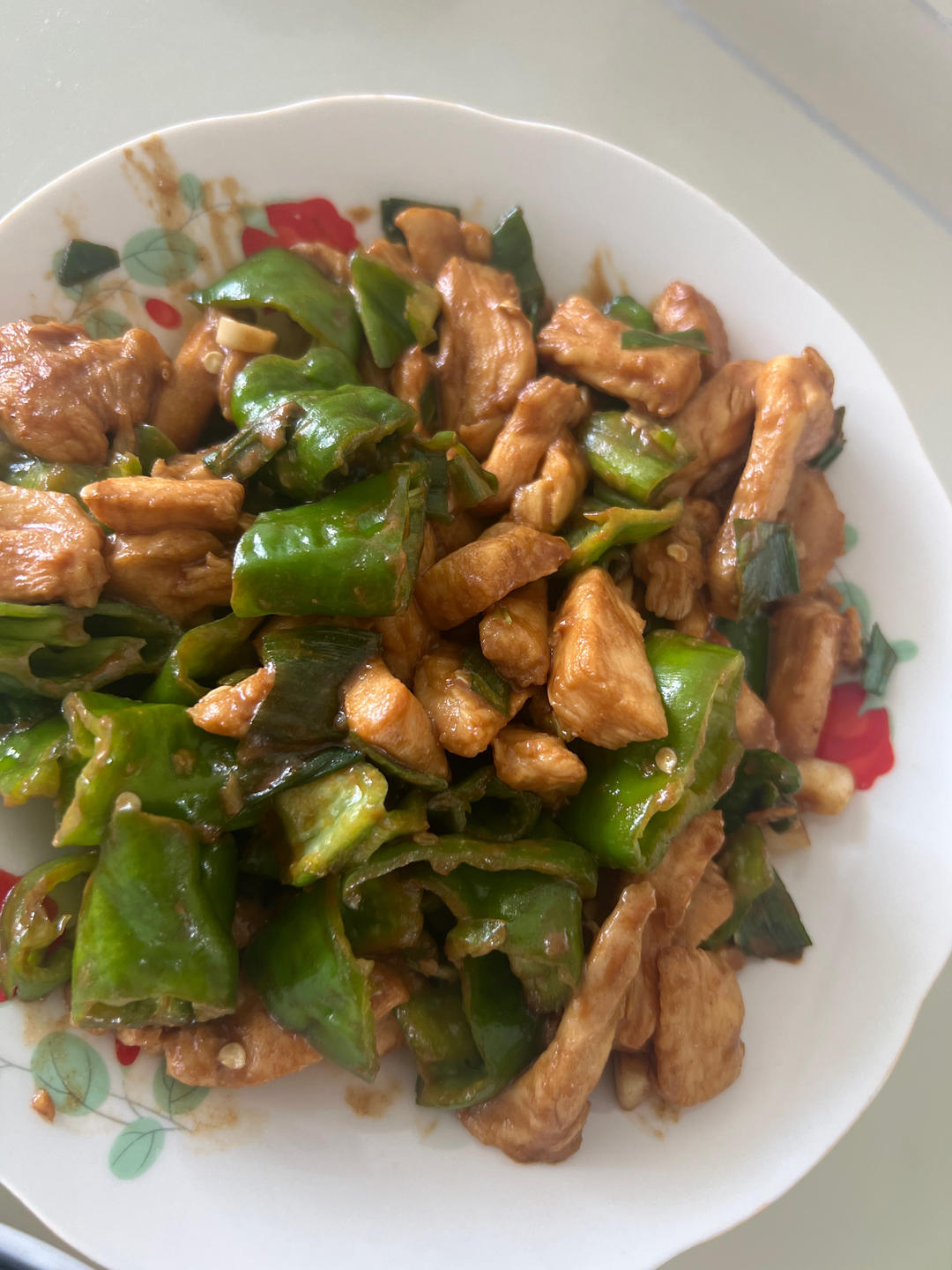 巨好吃的青椒炒鸡胸肉丝，超下饭