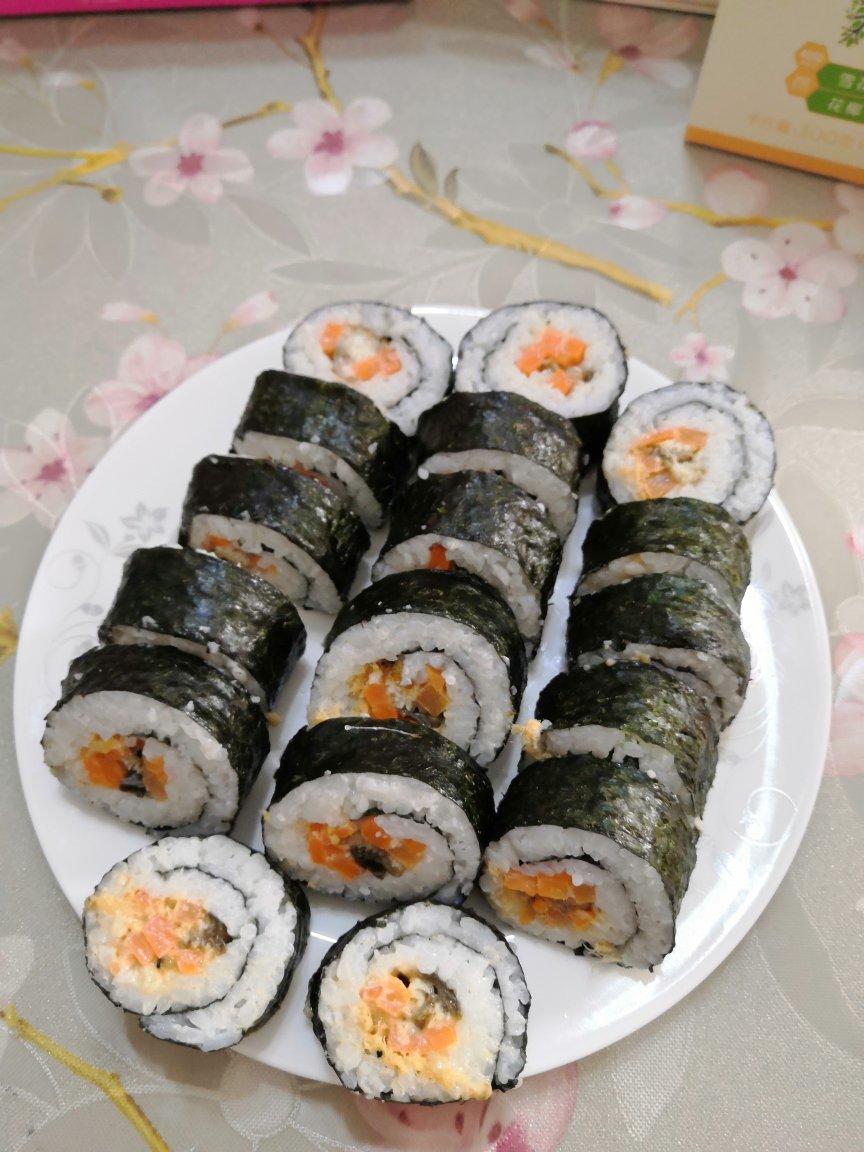 寿司卷
鳗鱼芝士饭团🍙+紫菜卷