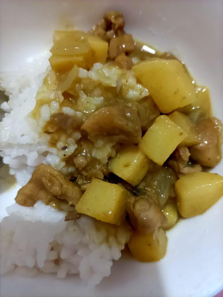 咖喱土豆鸡块