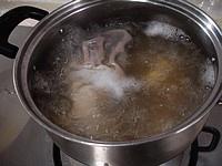 白果猪肚汤的做法 步骤4