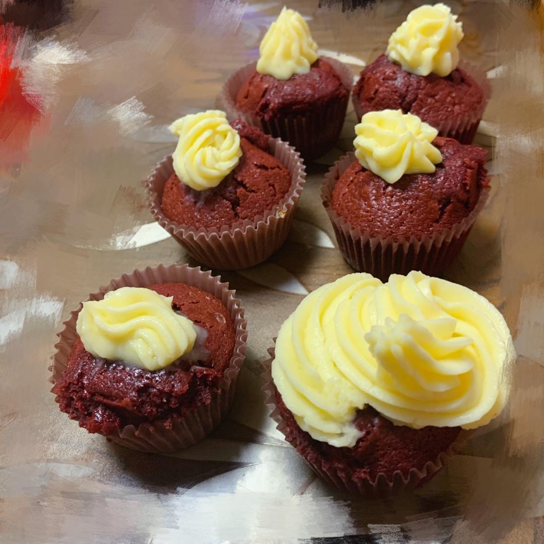 传统红丝绒杯子蛋糕（极软无泡打粉）Red velvet cupcake