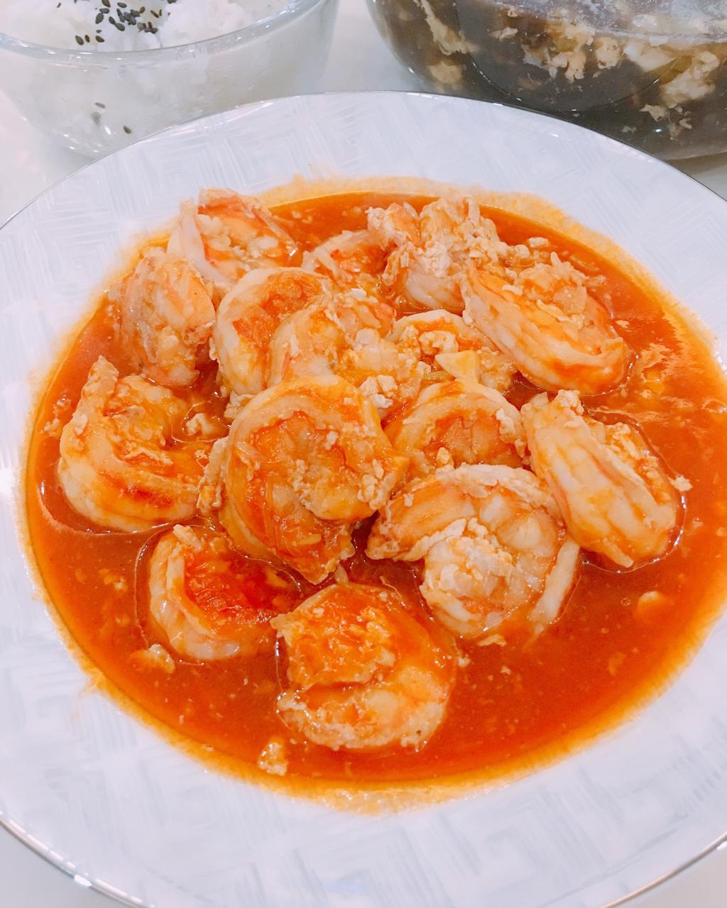 吃货周周做的番茄虾仁