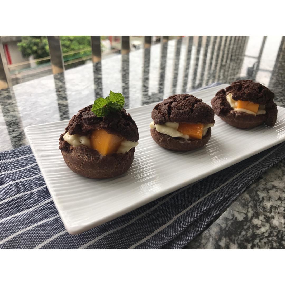 巧克力酥皮泡芙