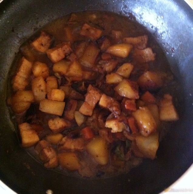 红烧肉炖土豆