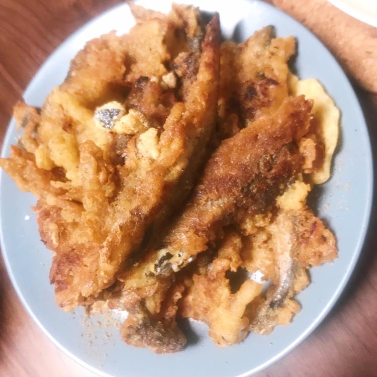 酥炸多春鱼